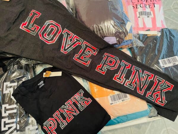 CAJA MASTER DE ROPA PINK Y VICTORIA 40 PIEZAS