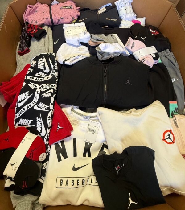 Lotes de ropa Familiar  100 PIEZAS NIKE