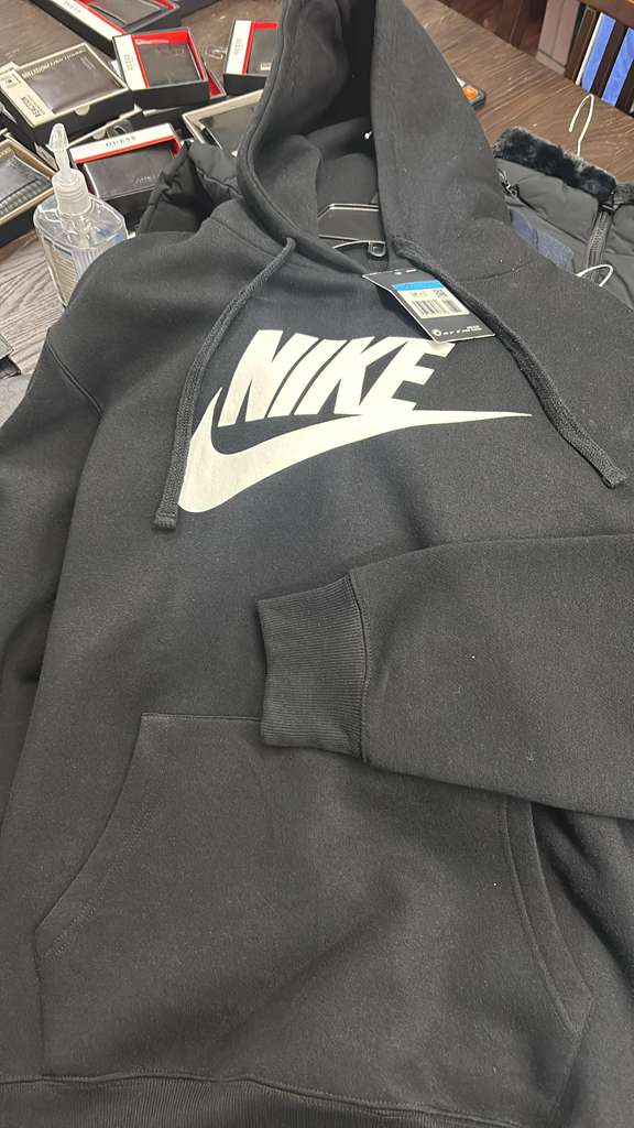 LOTE DE SUDADERAS NIKE 100 PIEZAS